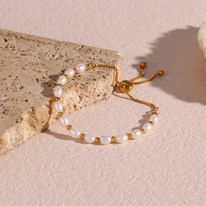 Elegant Romantic Pearl Bracelet