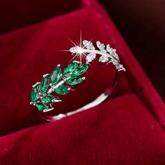 Antique Green Leaf Ring